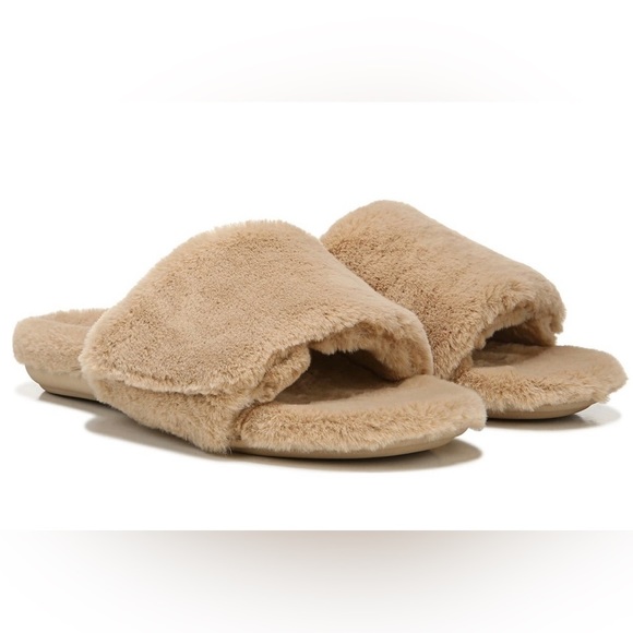 Vionic Shoes - NIB VIONIC DREAM PLUSH SLIPPER IN GINGER - 7